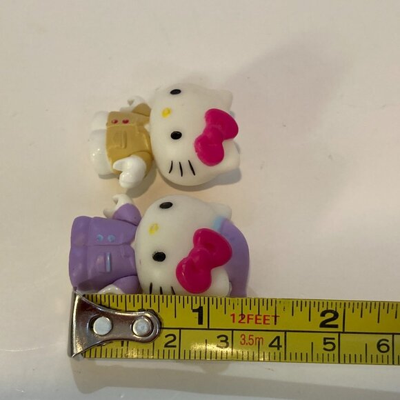 Sanrio Mega Bloks Hello Kitty Building Set Minifigures Lot of 2 Pajamas Purple - Picture 9 of 9